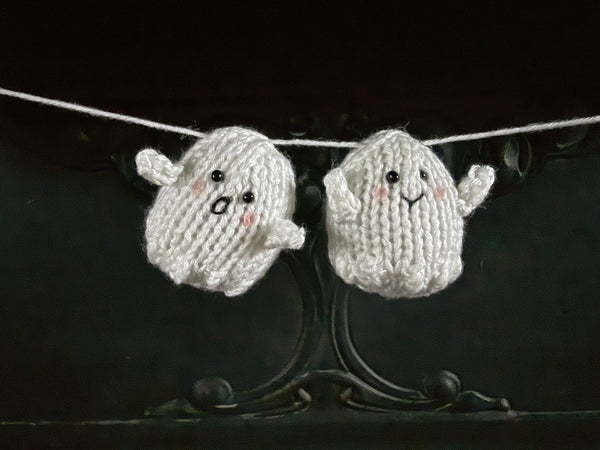 Glow in the Dark Ghosties Kit